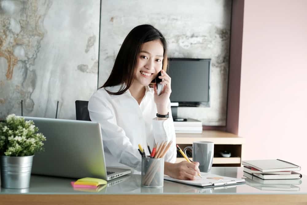 Kring Pajak: Layanan Call Center Pajak dan Fitur Live Chat